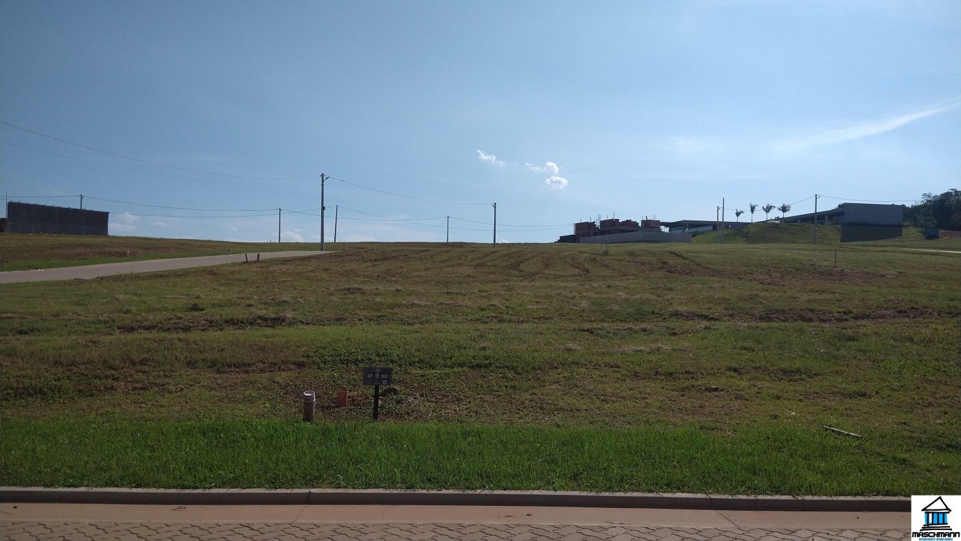 Estratégico Terreno à venda localizado no Empreendimento Reserva Legano