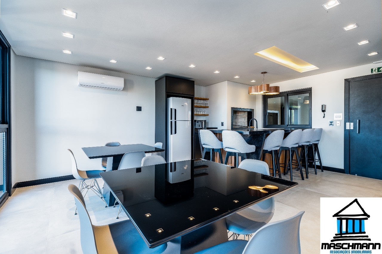 Apartamento 1 Dormitório com enorme terraço terraço em Canela/RS