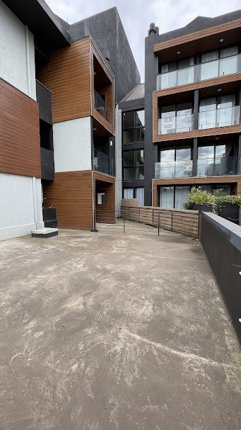 Apartamento 1 Dormitório com enorme terraço terraço em Canela/RS
