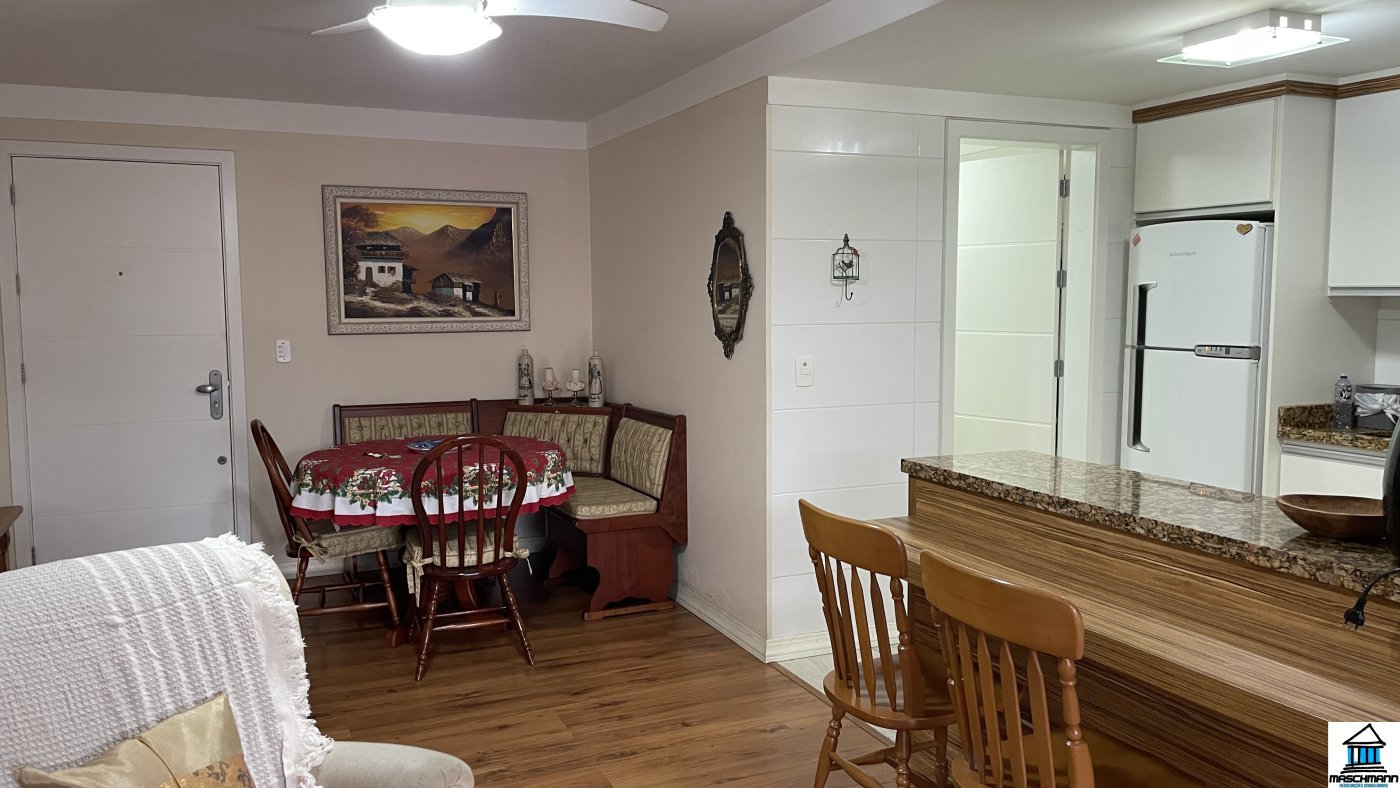 Apartamento Mobiliado no Plaza Catedral a apenas 40 Passos da Catedral de Pedra.