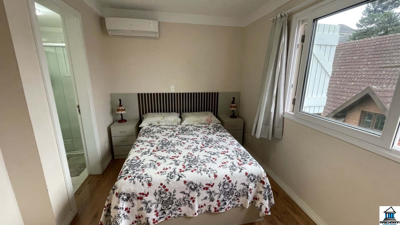 Apartamento Mobiliado no Plaza Catedral a apenas 40 Passos da Catedral de Pedra.