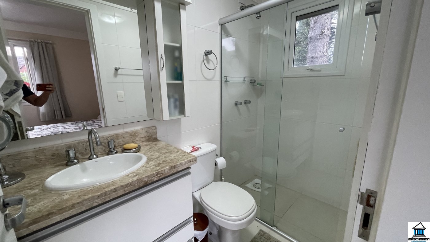 Apartamento Mobiliado no Plaza Catedral a apenas 40 Passos da Catedral de Pedra.