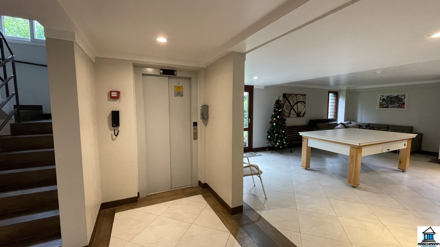 Apartamento Mobiliado no Plaza Catedral a apenas 40 Passos da Catedral de Pedra.
