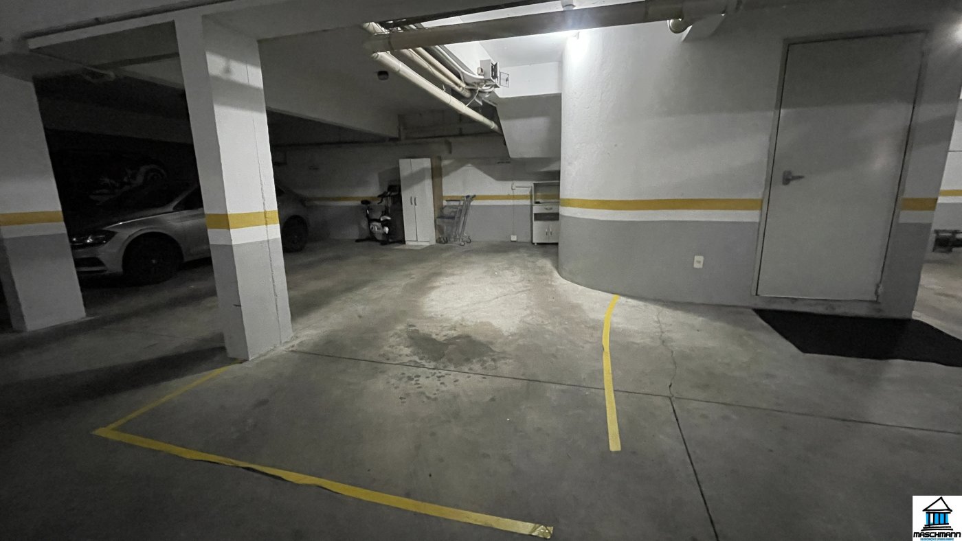 Apartamento Mobiliado no Plaza Catedral a apenas 40 Passos da Catedral de Pedra.