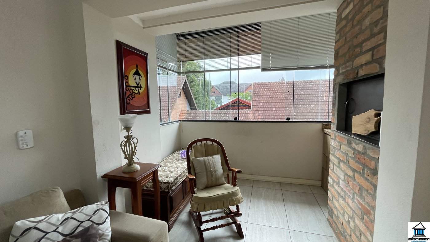 Apartamento Mobiliado no Plaza Catedral a apenas 40 Passos da Catedral de Pedra.