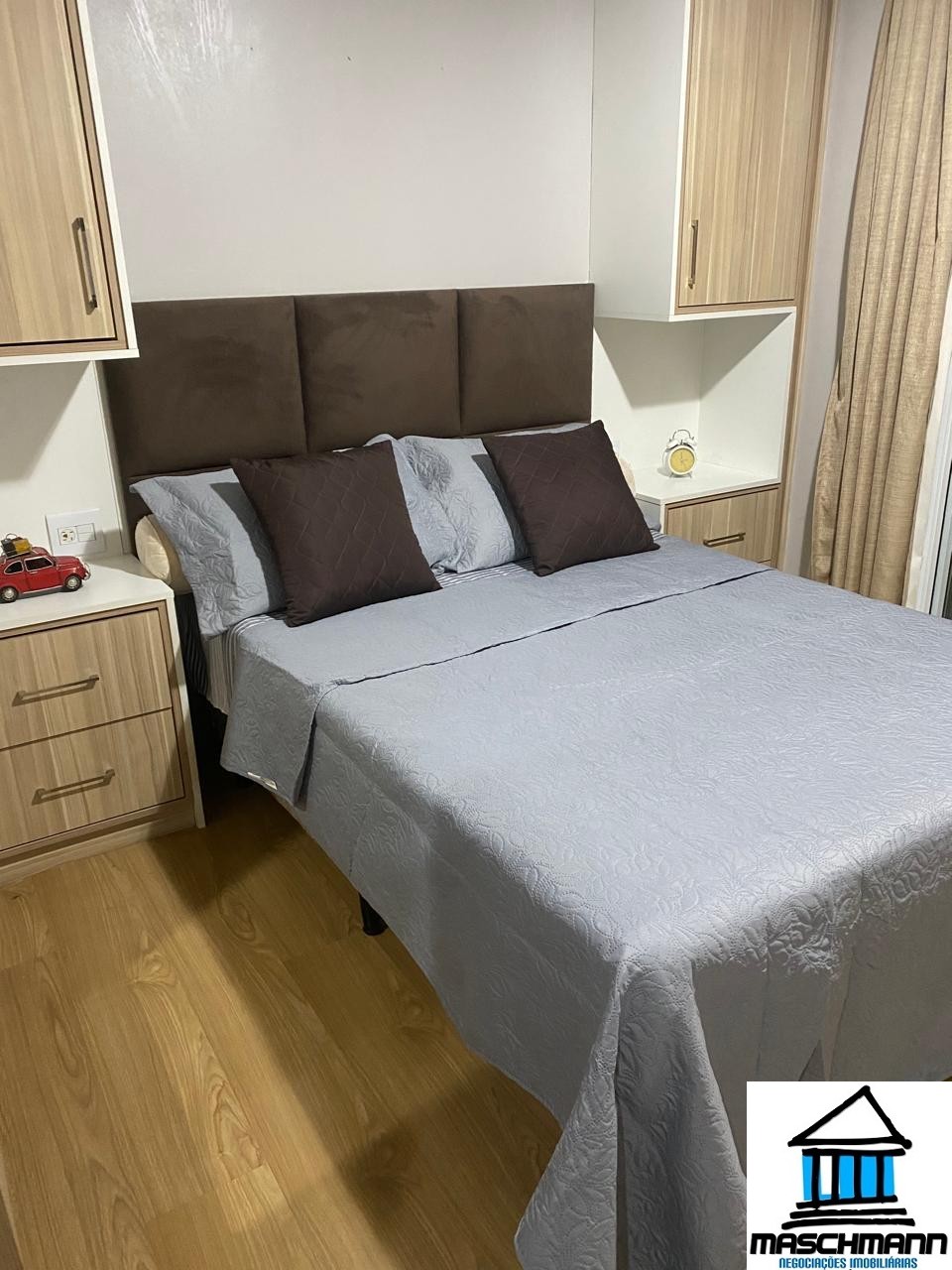 Casa de 4 suítes semi mobiliada à venda Vila Suzana- Canela