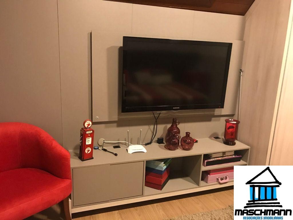 Casa de 4 suítes semi mobiliada à venda Vila Suzana- Canela