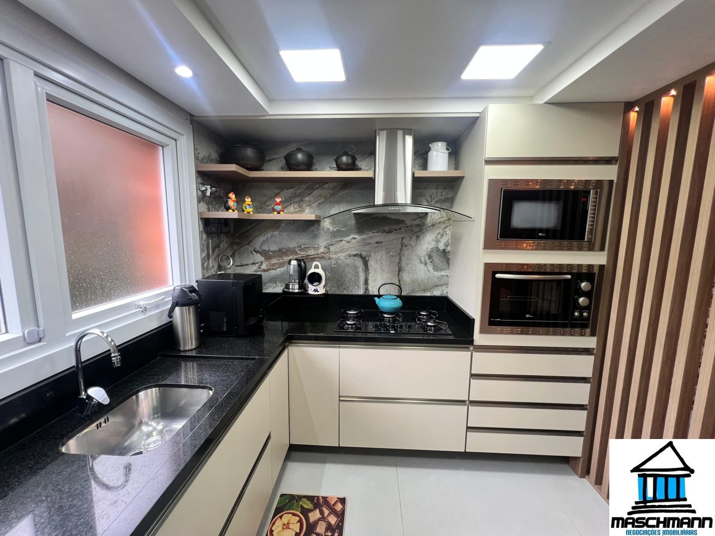 Casa 3 suítes mobiliada para Venda no melhor bairro da Cidade de Canela/RS