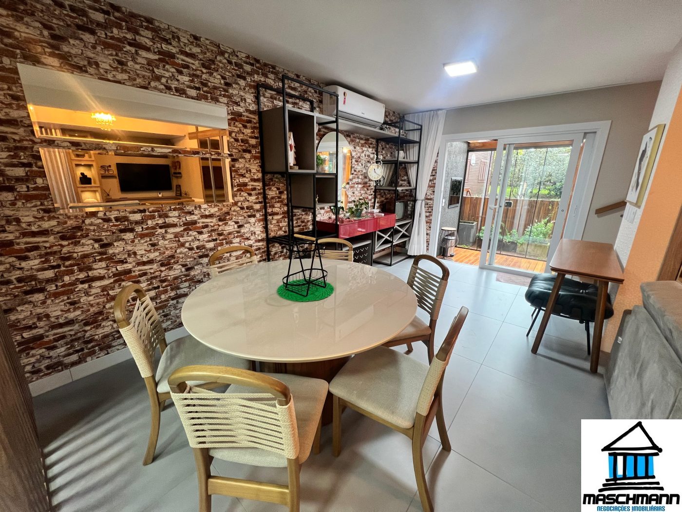Casa 3 suítes mobiliada para Venda no melhor bairro da Cidade de Canela/RS