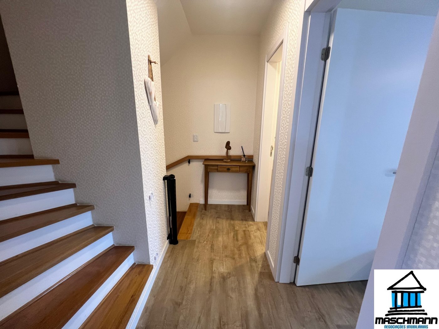 Casa 3 suítes mobiliada para Venda no melhor bairro da Cidade de Canela/RS