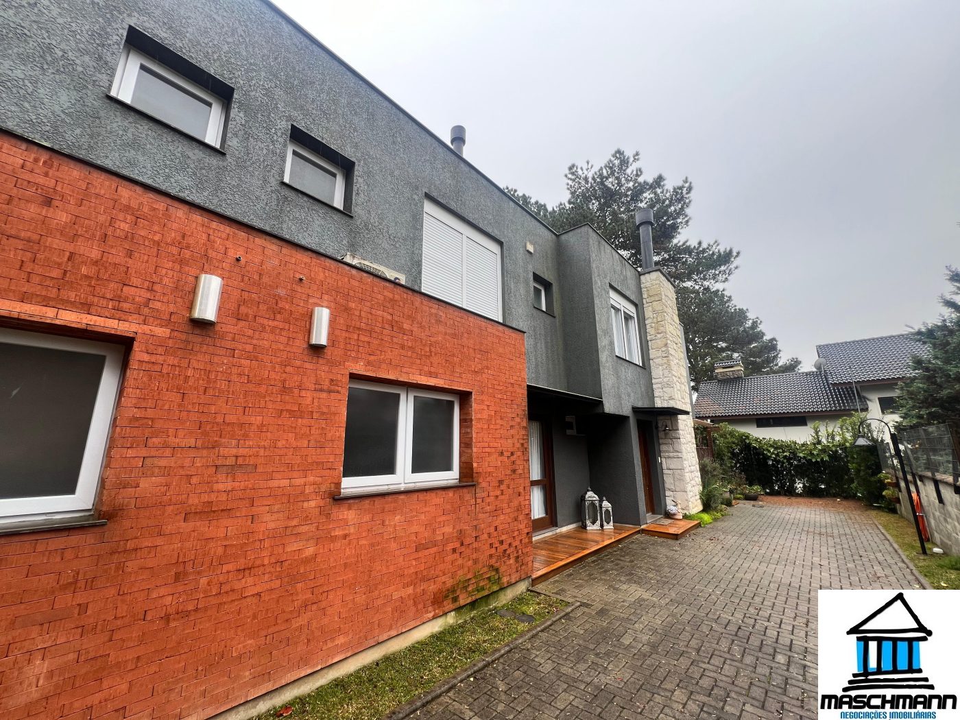 Casa 3 suítes mobiliada para Venda no melhor bairro da Cidade de Canela/RS
