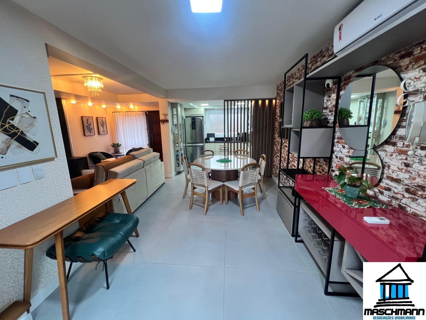 Casa 3 suítes mobiliada para Venda no melhor bairro da Cidade de Canela/RS