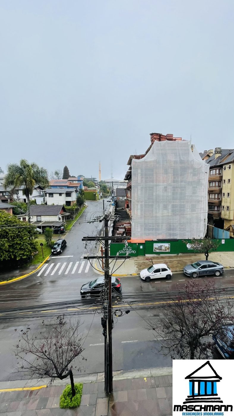 Apartamento mobiliado de 1 dormitórios, 1 vaga, no coração de Gramado