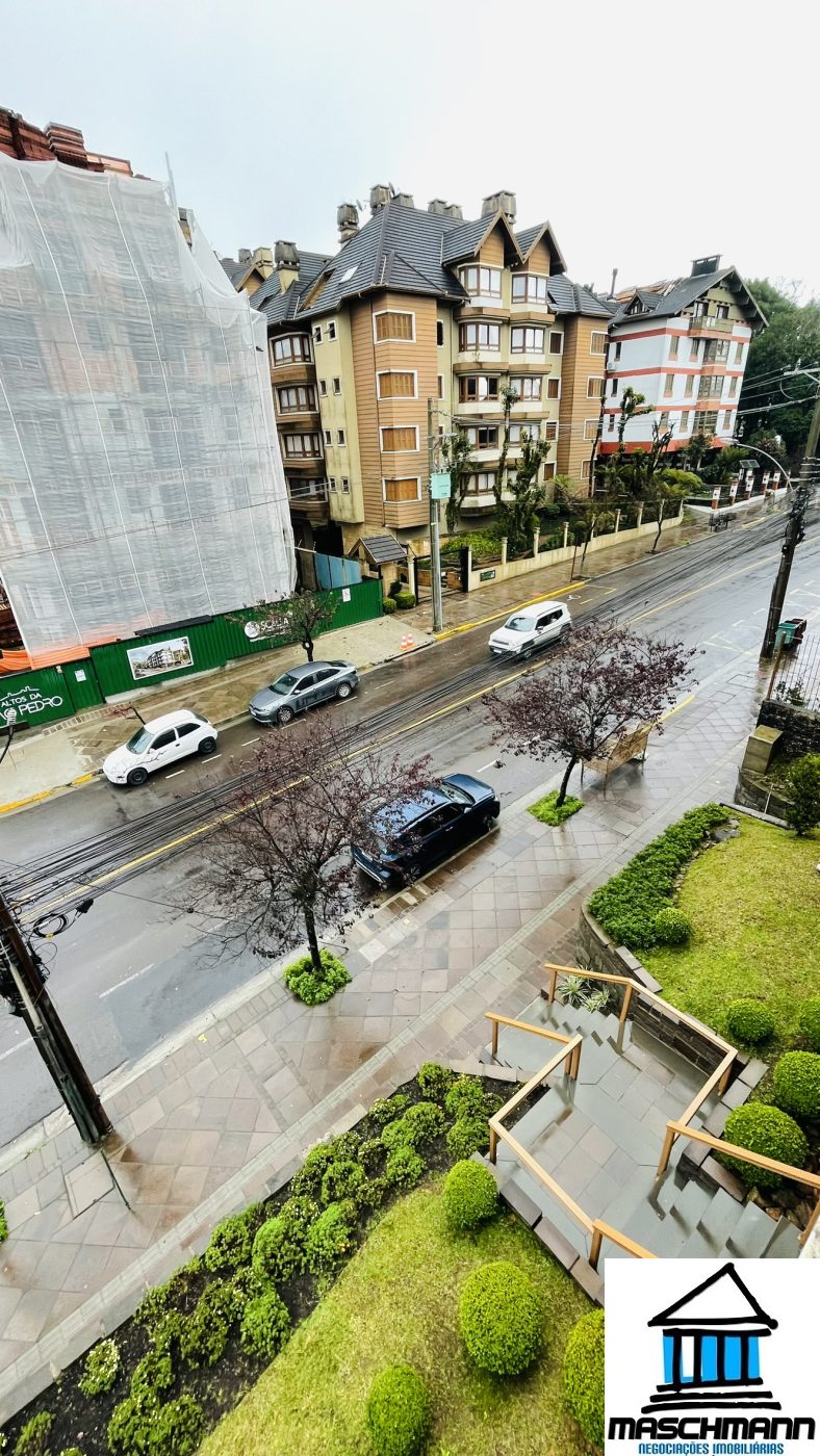 Apartamento mobiliado de 1 dormitórios, 1 vaga, no coração de Gramado