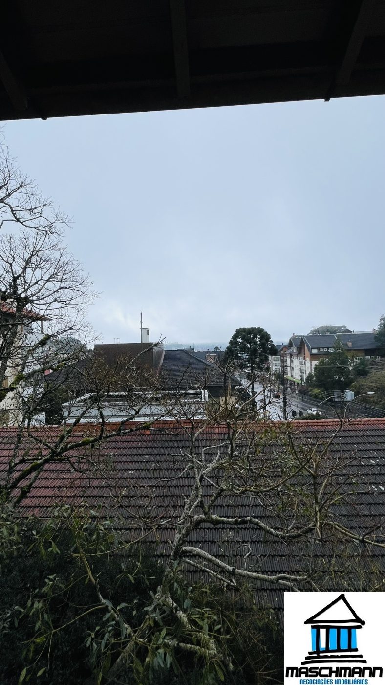 Apartamento mobiliado de 1 dormitórios, 1 vaga, no coração de Gramado