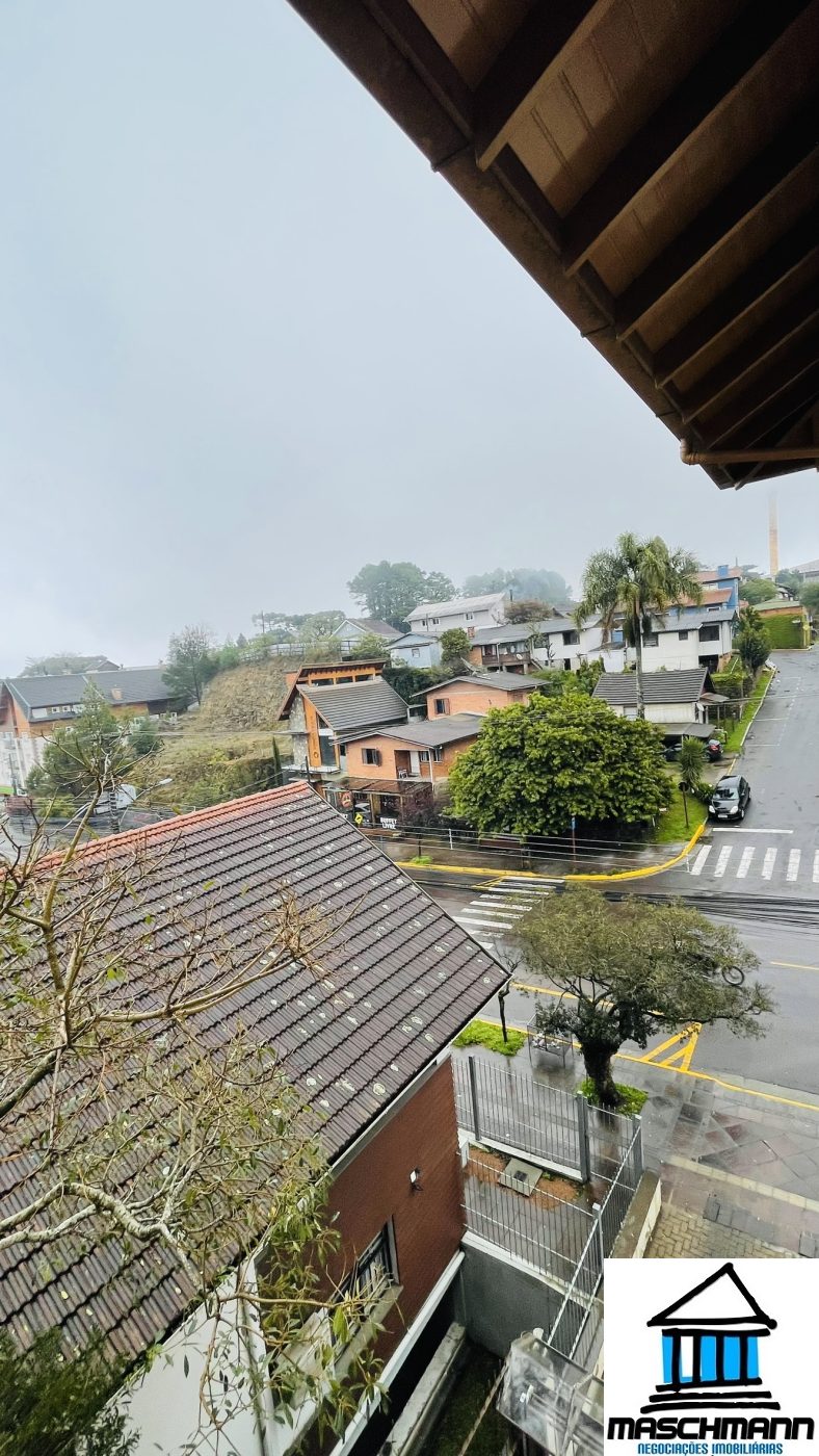 Apartamento mobiliado de 1 dormitórios, 1 vaga, no coração de Gramado