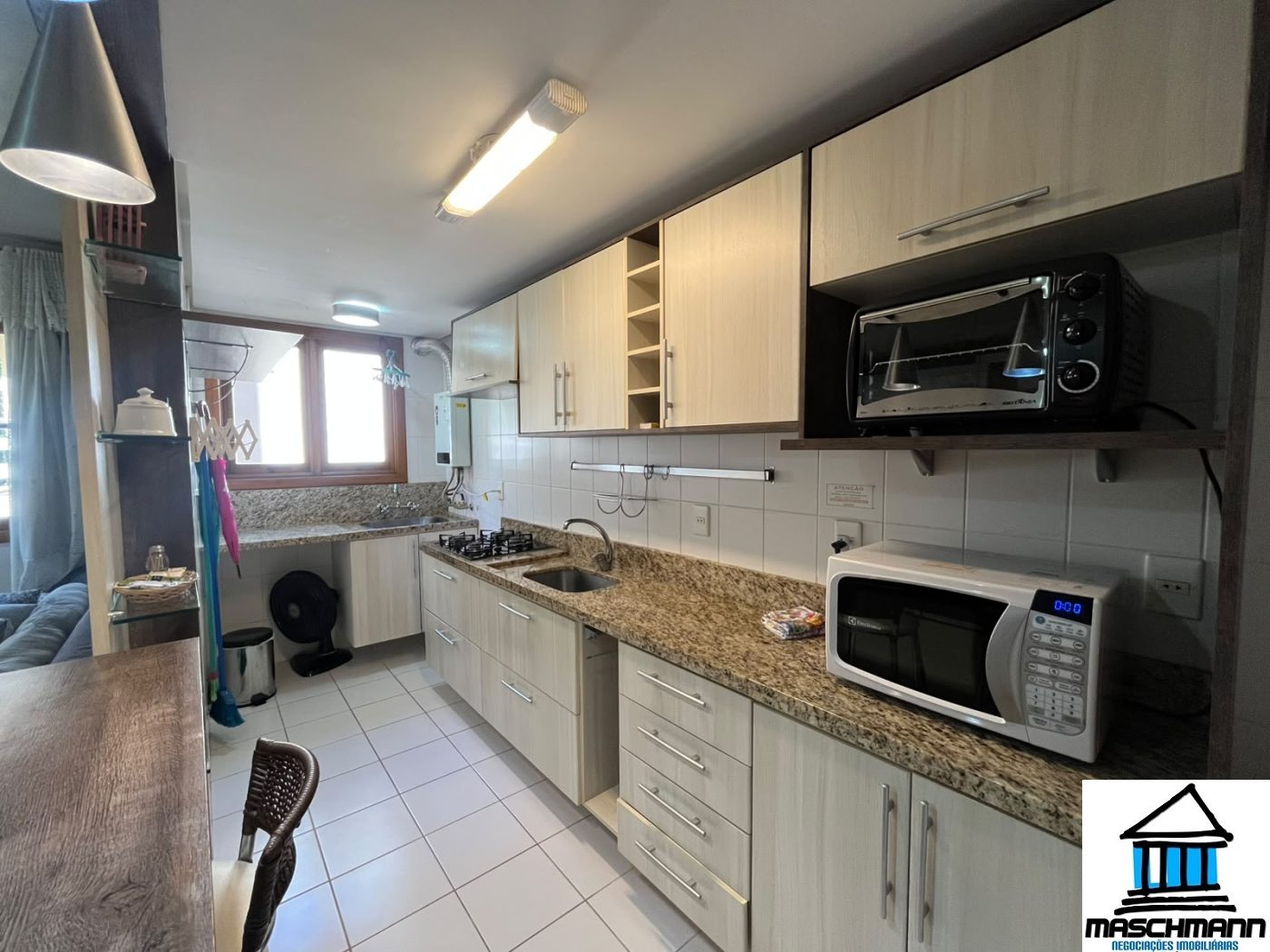 Apartamento para investir em Gramado: mobiliado, vaga coberta e retorno anual de R$ 71 mil