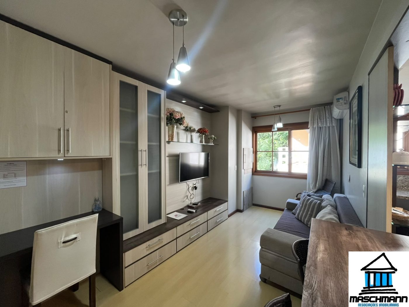 Apartamento para investir em Gramado: mobiliado, vaga coberta e retorno anual de R$ 71 mil