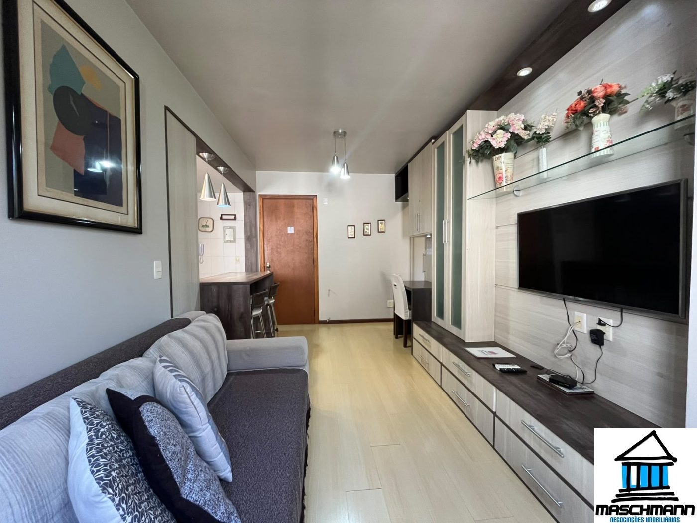 Apartamento para investir em Gramado: mobiliado, vaga coberta e retorno anual de R$ 71 mil