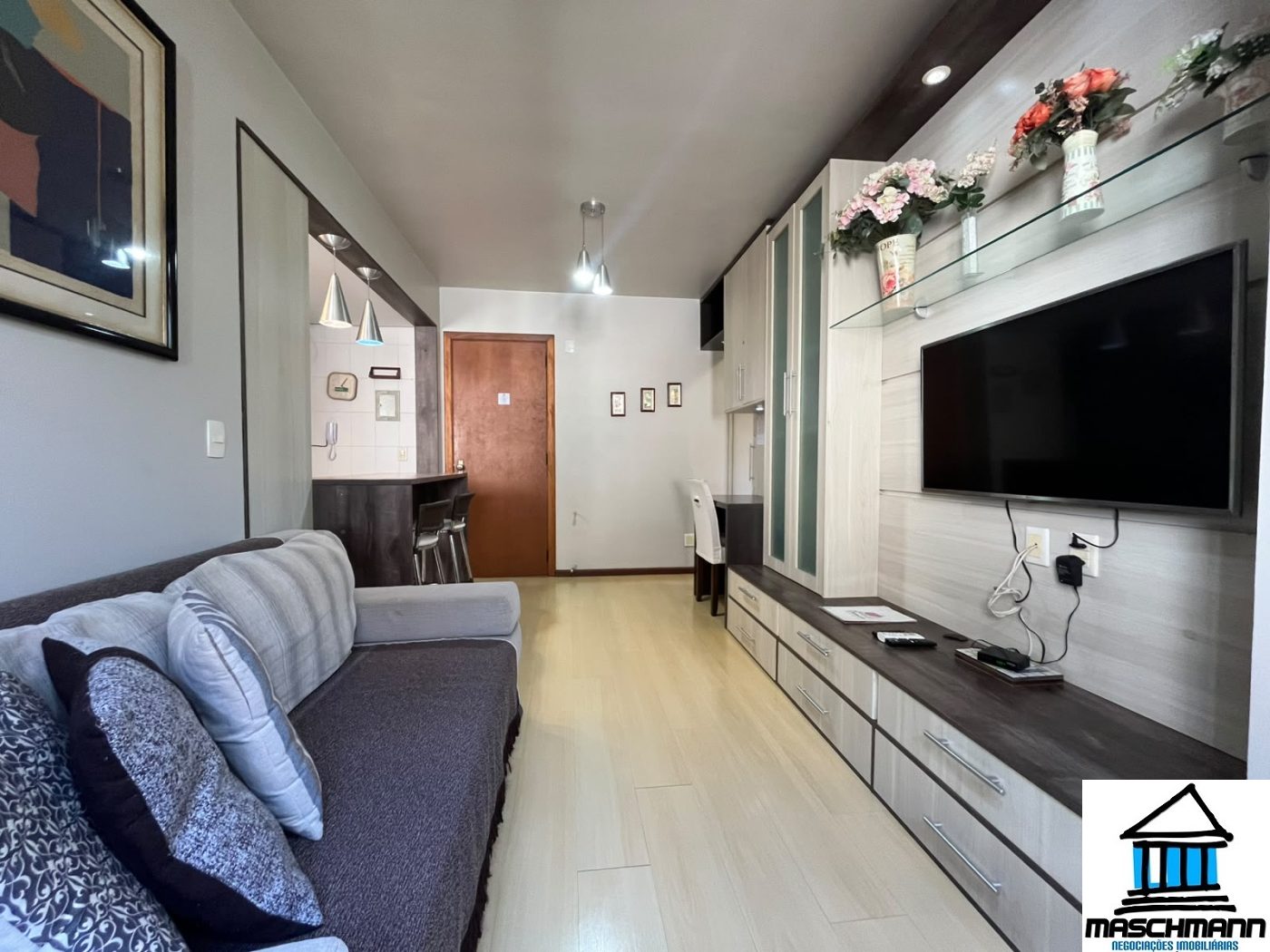 Apartamento para investir em Gramado: mobiliado, vaga coberta e retorno anual de R$ 71 mil