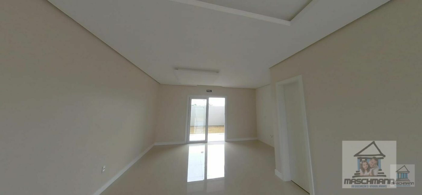 Casa de 3 dormitórios e uma suíte nova no bairro Mont Serrat - Canoas/RS