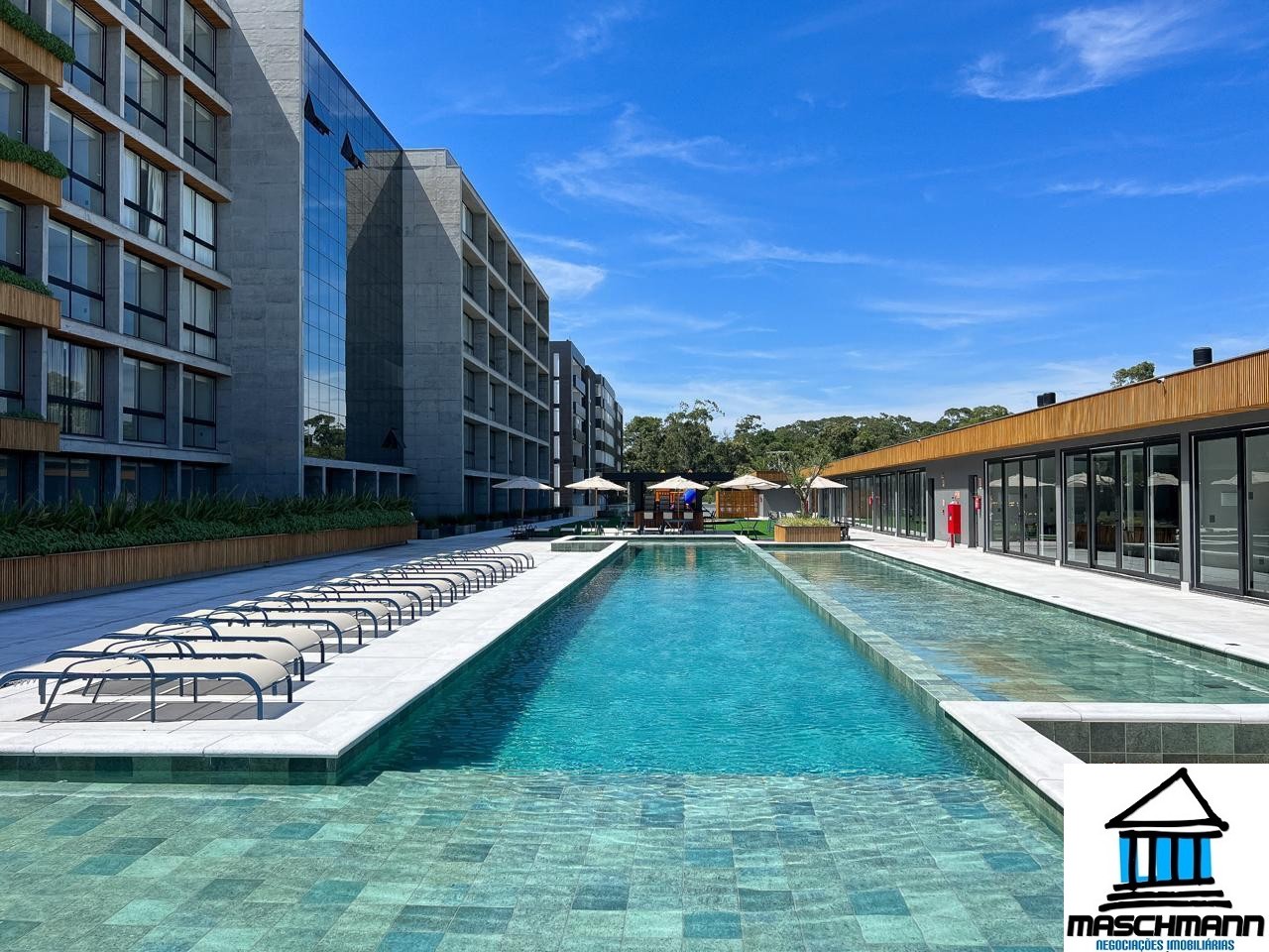 Apartamento de 2 dormitorios com suíte finamente mobiliado em Xangri-lá, RS