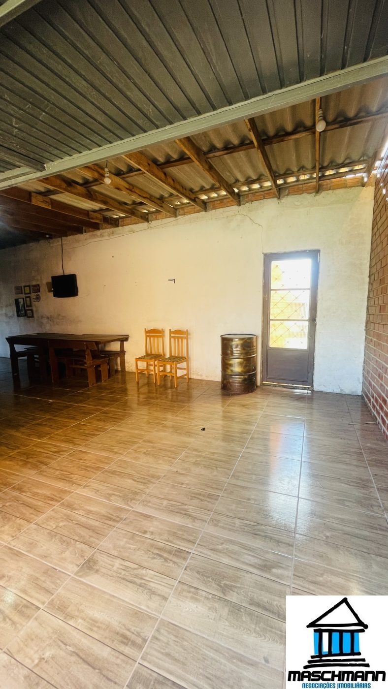 Casa com 2 quartos semi mobiliadoa para locação em Esteio.