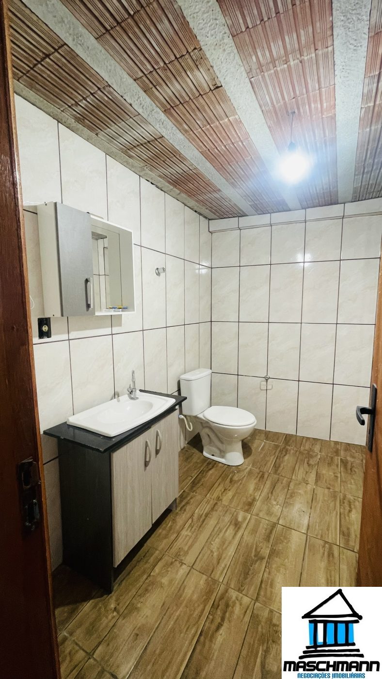 Casa com 2 quartos semi mobiliadoa para locação em Esteio.