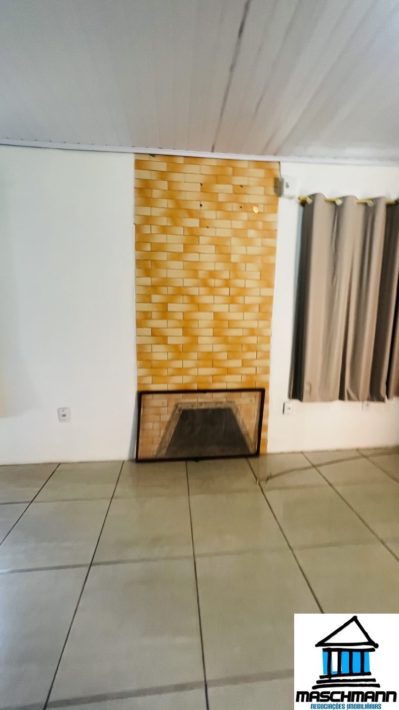Casa com 2 quartos semi mobiliadoa para locação em Esteio.
