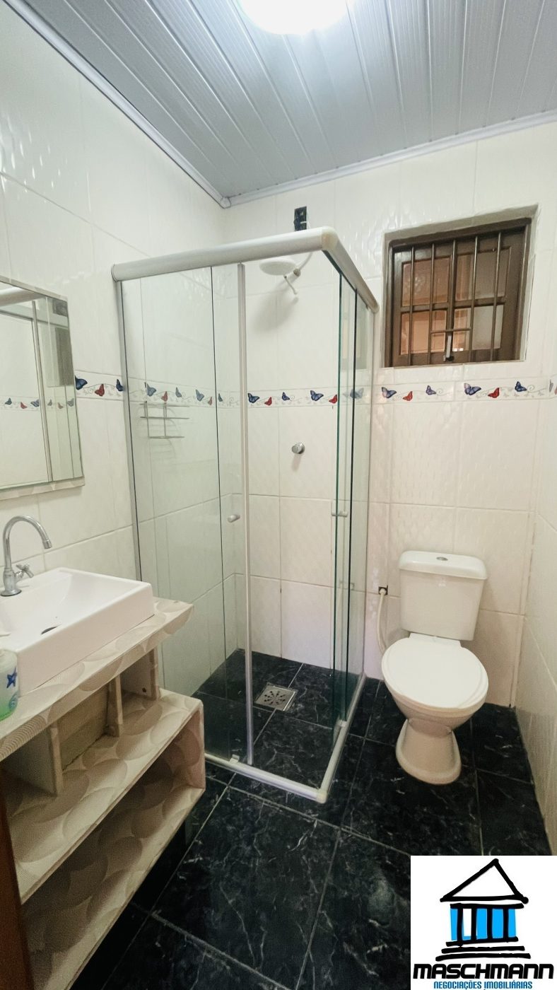 Casa com 2 quartos semi mobiliadoa para locação em Esteio.