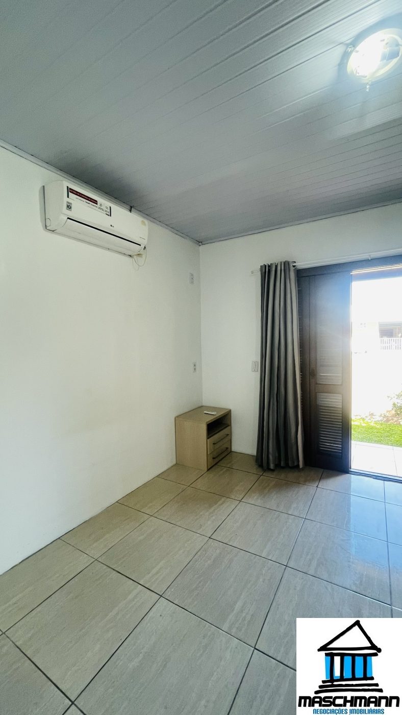 Casa com 2 quartos semi mobiliadoa para locação em Esteio.