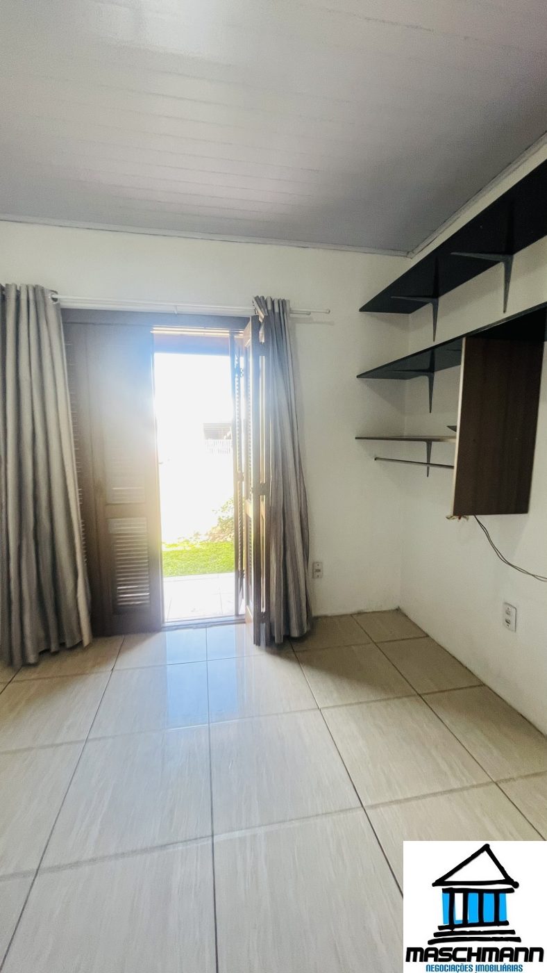 Casa com 2 quartos semi mobiliadoa para locação em Esteio.