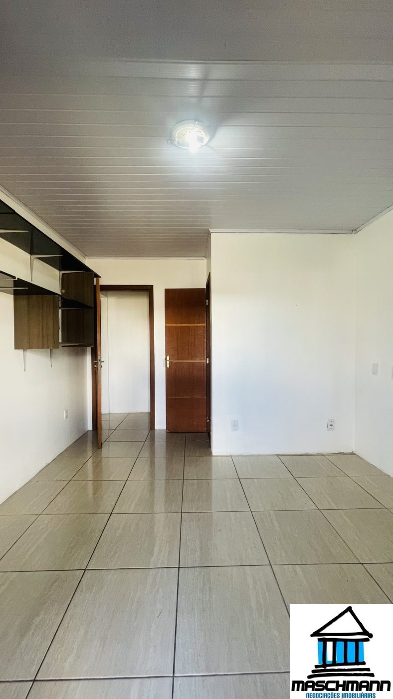 Casa com 2 quartos semi mobiliadoa para locação em Esteio.
