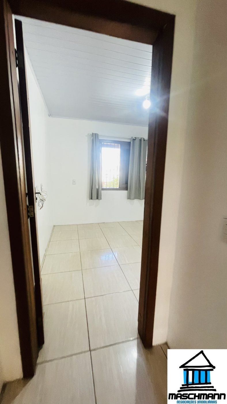 Casa com 2 quartos semi mobiliadoa para locação em Esteio.