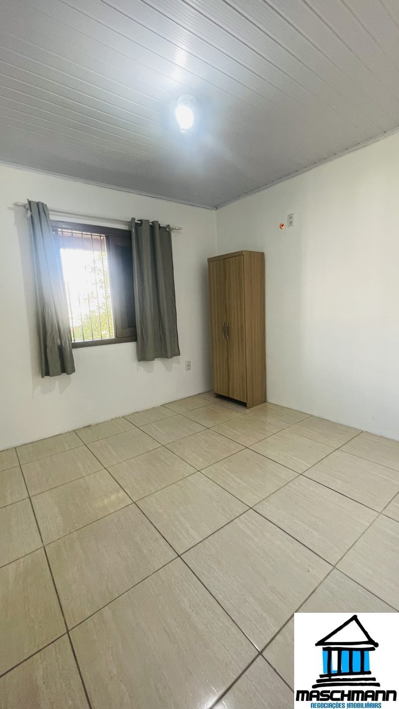 Casa com 2 quartos semi mobiliadoa para locação em Esteio.