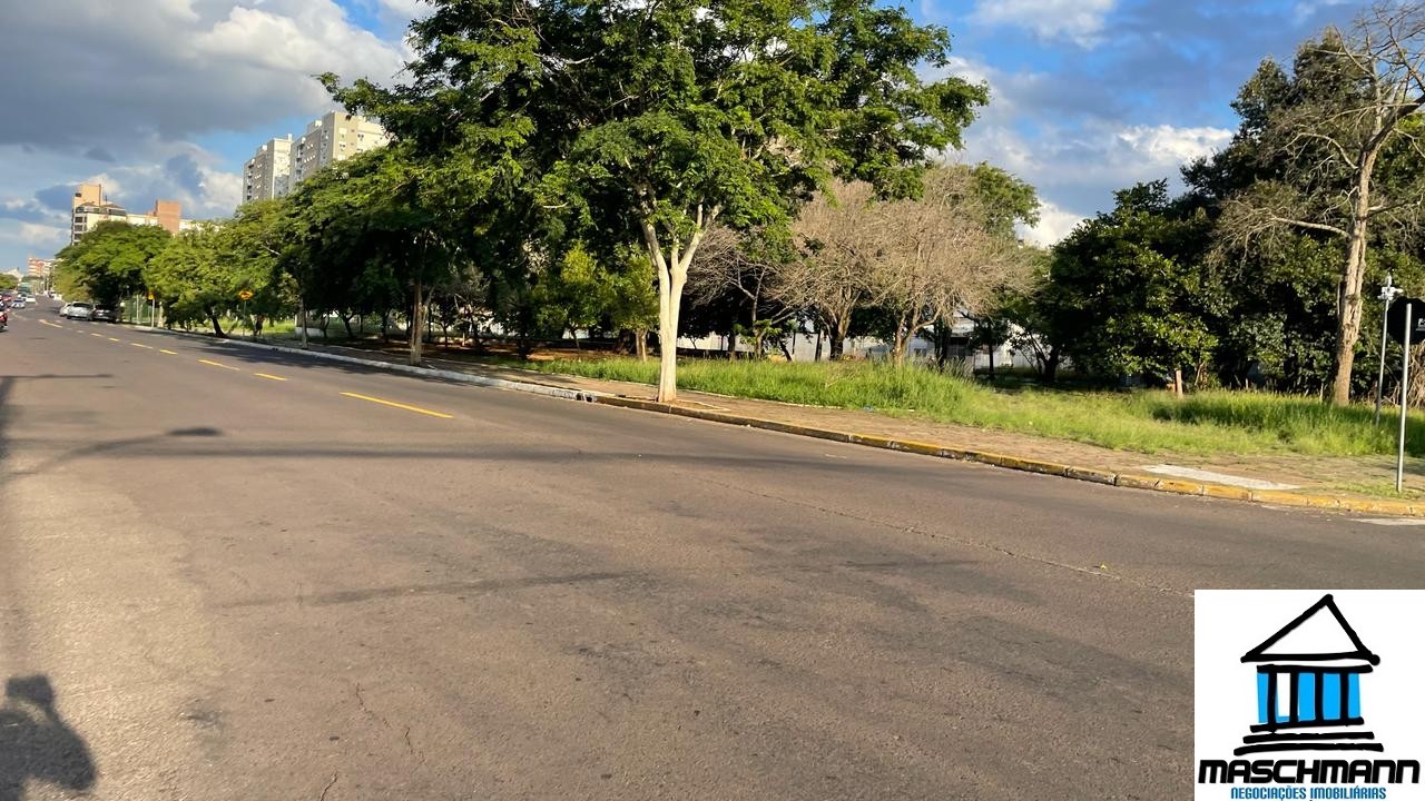 Mararvilhoso sobrado de 3 dormitórios com suíte semi mobiliado próximo ao Carrfour de Canoas