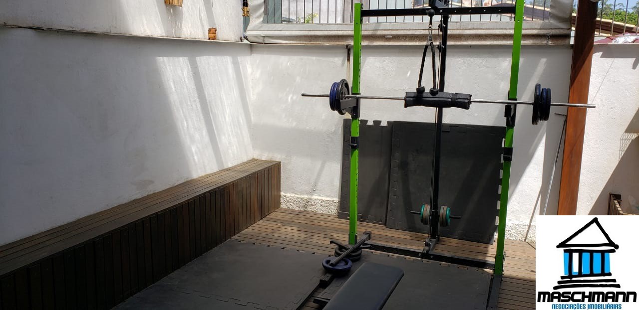 Sobradao mobiliado de 3 dormitórios com suíte em excelente localização de Canoas
