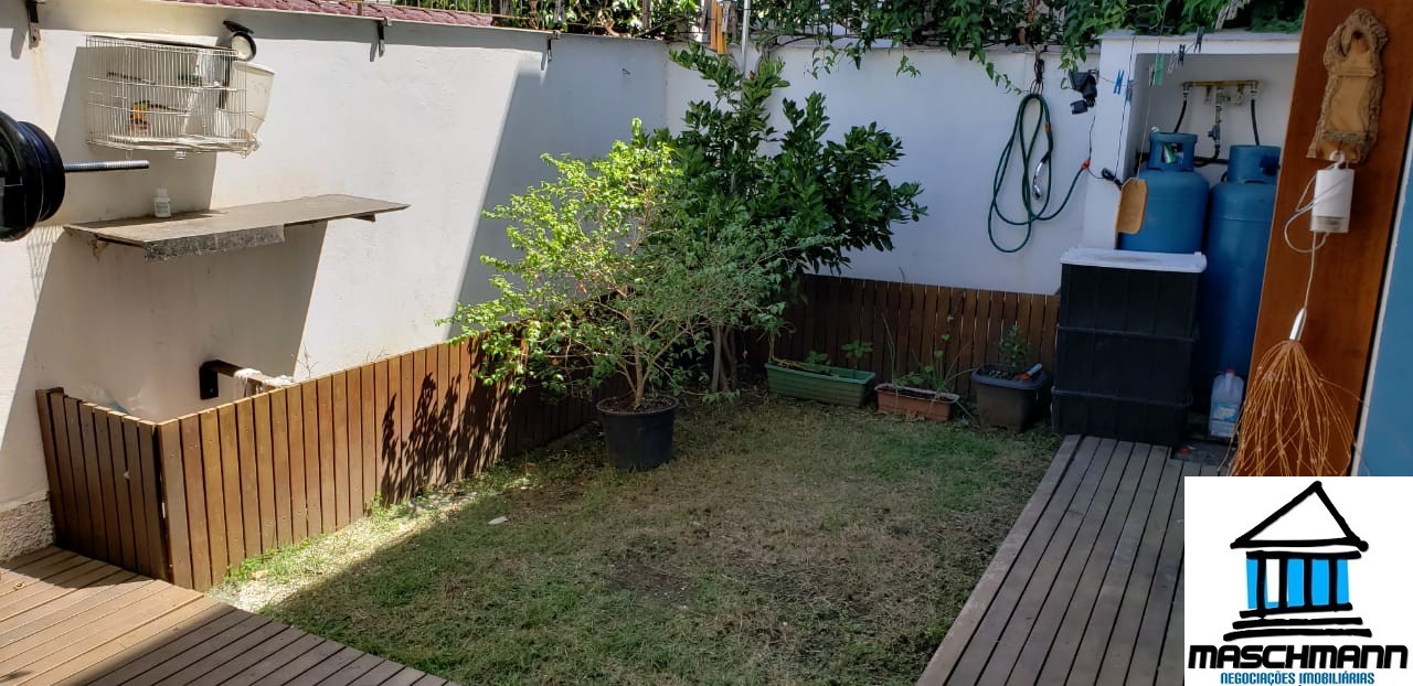 Sobradao mobiliado de 3 dormitórios com suíte em excelente localização de Canoas