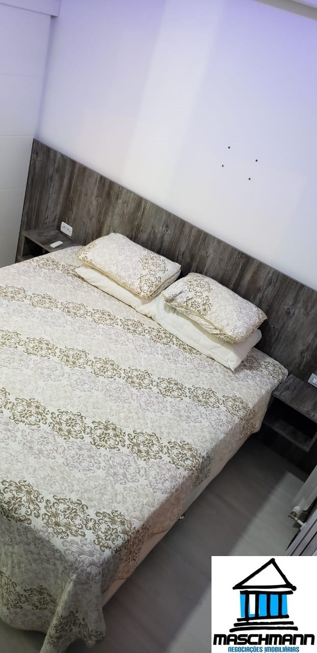 Sobradao mobiliado de 3 dormitórios com suíte em excelente localização de Canoas