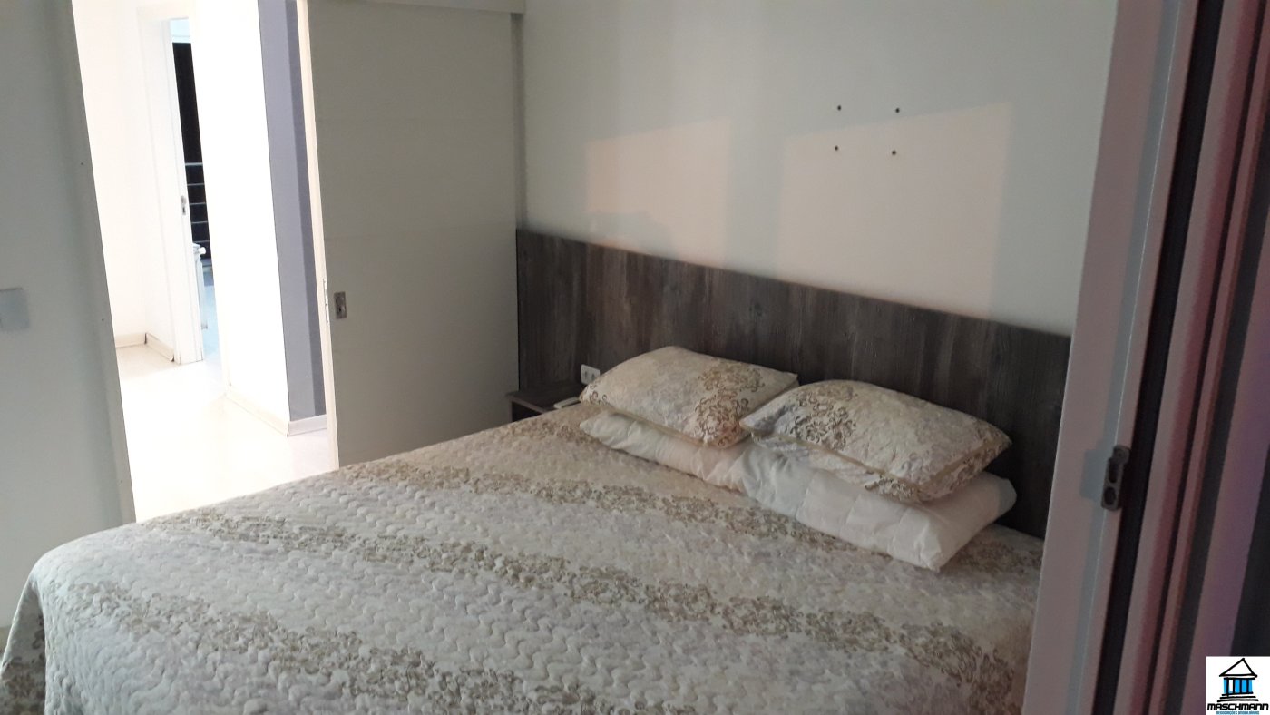Sobradao mobiliado de 3 dormitórios com suíte em excelente localização de Canoas