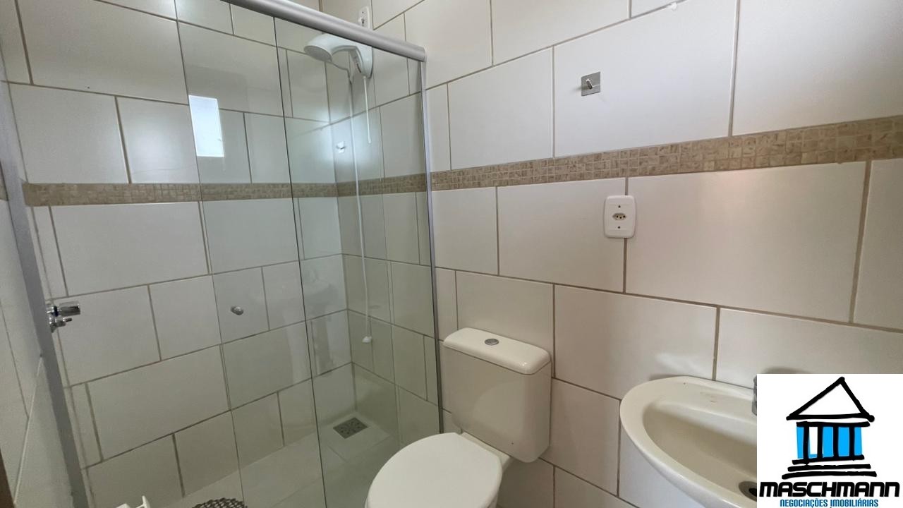 Apartamento amplo e mobiiado de 3 dormitórios com suíte à venda em Canela, RS