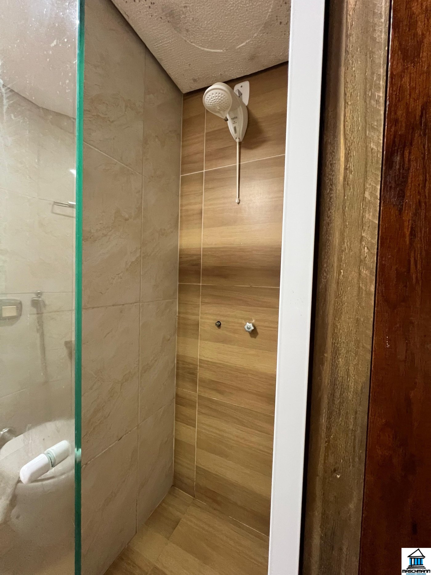 Apartamento Mobiliado com Lareira e Vista para a Catedral de Pedra no Centro de Canela 